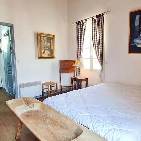 Maison De Pays Avec Etage *